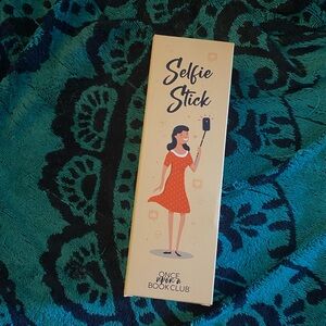 Selfie Stick Extends to 25” New from Once Upon a Book Club